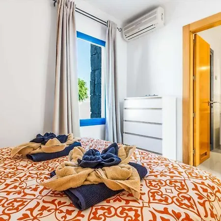 Villa Playa Blanca Sleeps 4 Pool Air Con Wifi
